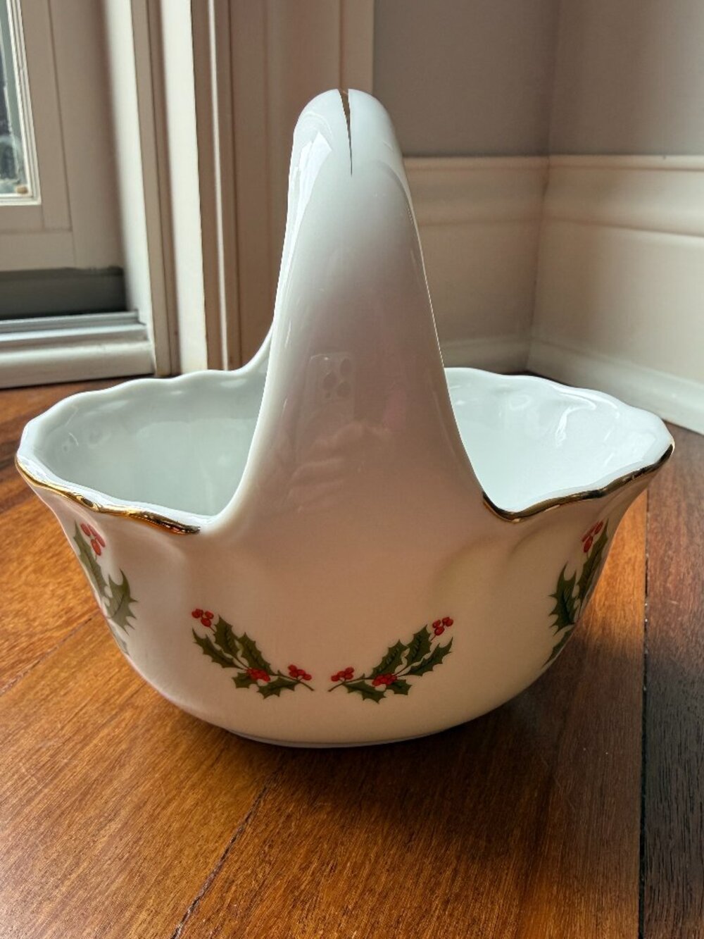 Vintage Kashima Christmas Holly Basket Dish with handle